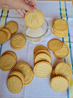 Una foto de Galletas María. La galletita perfecta para ir a dúo con leche 😉