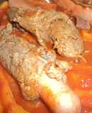 Salchichas rancheras enrolladas con bistec en salsa de jitomate asado y zanahorias las Correa