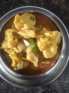 आलू गोभी की सब्जी (aloo gobi ke sabzi recipe in Hindi) रेसिपी मुख्य फोटो
