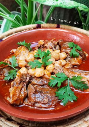Une photo de Chtitha bouzelouf/ tête d'agneau sauce piquante 🌶🌶🌶