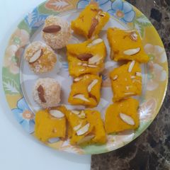 A picture of Mango Coconut Burfi.