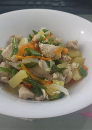 Foto resep Ayam Tumis (Menu Sehat Diet)