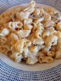 Pasta cremosa con champiñones y ajo