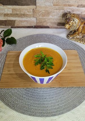 Una foto de Sopa crema de zanahoria