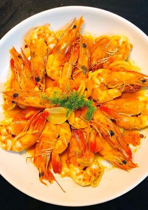 A picture of Gambas with Bell Peppers.
