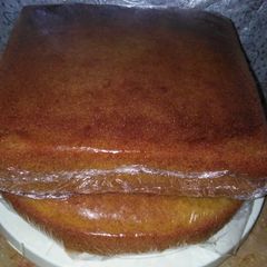 A picture of Coffee sponge cake (heart shape, part 1).
