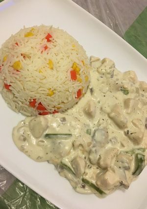 صورة لوصفة رز مع دجاج بالكريمة 🍚🍗