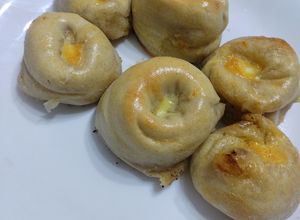 Una foto de Knishes de papa