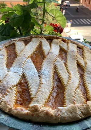 Foto di Crostata con confettura di albicocca