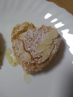 Una foto de Corazones de almendra