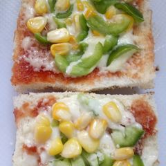 A picture of Bread pizza.
