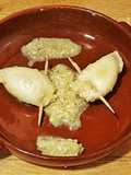 Chipirones rellenos con salsa de puerros y cebolla