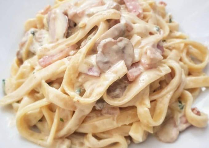 Fettucine Carbonara