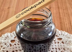 Una foto de Salsa de caramelo multiuso 🍮 Caramelo listo para postres, decoraciones, o a cucharaditas 🤭🍰🥞