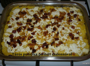 Túrós puliszka pirított szalonnával recept fotója