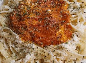 Una foto de Tagliatelle con salsa de ñora