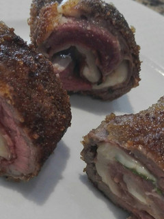 Una foto de Rollitos de ternera con jamón y queso