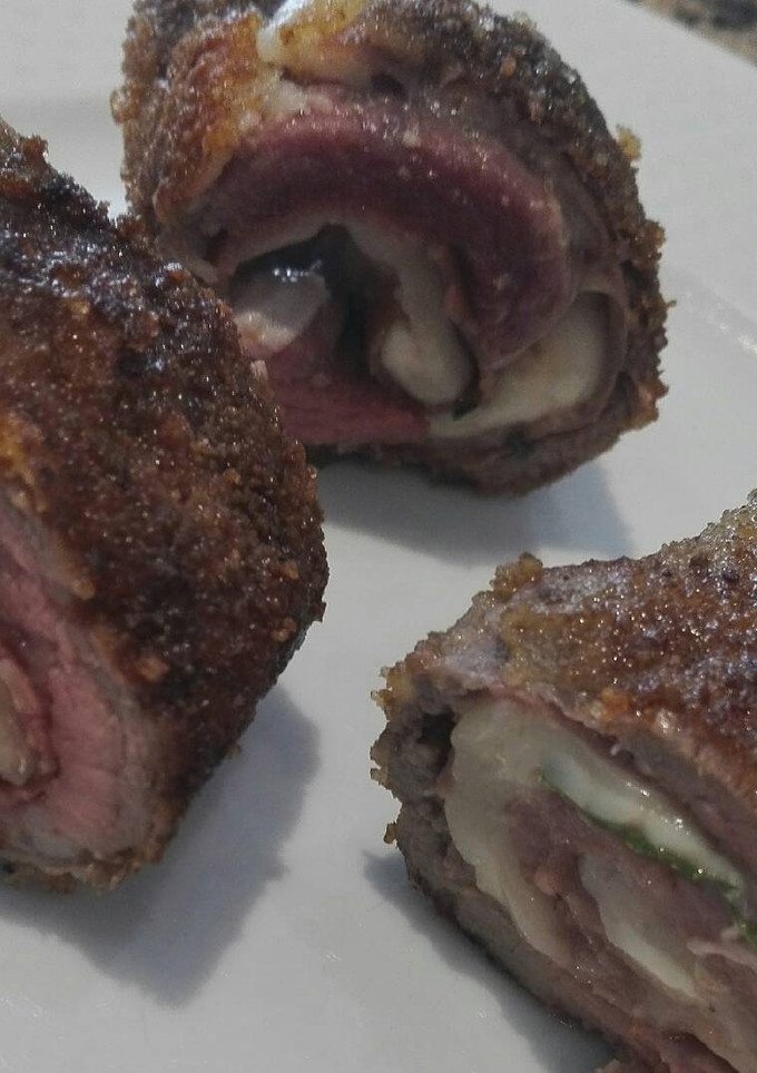 Una foto de Rollitos de ternera con jamón y queso