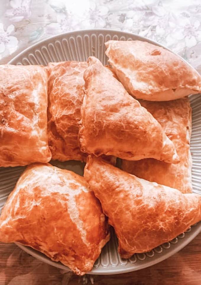 Слойки з куркою