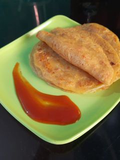 স্বাস্থ্যকর রাভা দোসা (healthy rava dosa recipe in Bengali) রেসিপির প্রধান ছবি