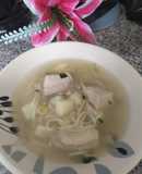 Sopa de pollo