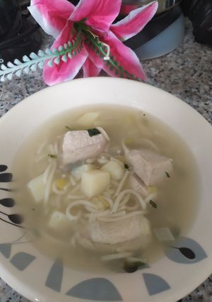 Una foto de Sopa de pollo