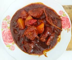 Resep Terbaik Semur Rempah Daging dan Kentang Enak Sederhana Resep Terbaik Semur Rempah Daging dan Kentang Enak Sederhana