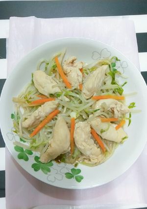 銀牙炒雞肉 Chicken and Bean Sprouts Stir Fry 的食譜成品照片