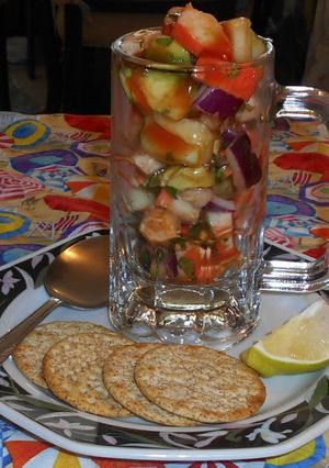 Una foto de Cóctel de camarones o surimi