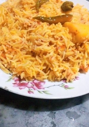 A picture of Masalay walay Chawal (Tahiri).