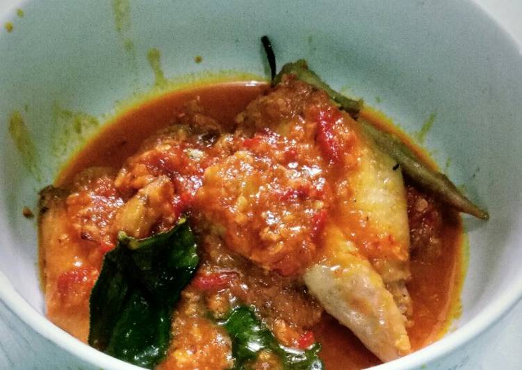Kare Ayam Pedas