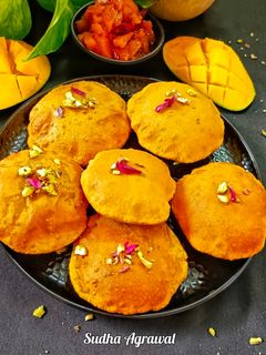 आम की पूरी (Mango ki Poori recipe in Hindi) रेसिपी मुख्य फोटो