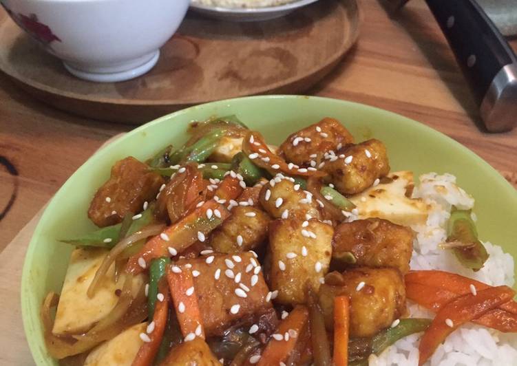 Rice bowl nugget n egg saus thai, Bekal kiddos