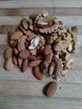 Nueces con hierbas