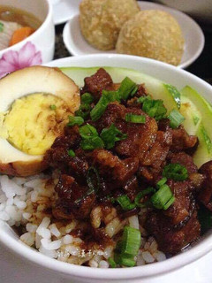 台灣滷肉飯 的食譜成品照片