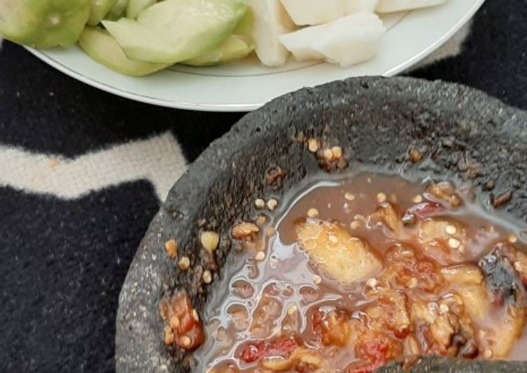 Cara Membuat Rujak Buah Anti Gagal