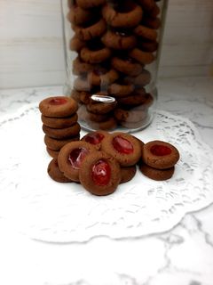 Foto resep Chocolate strawberry thumbprint cookies