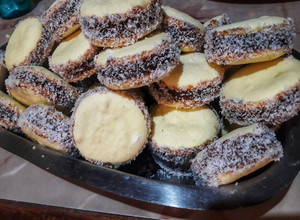 Una foto de Alfajores de maicena tipo panadería
