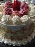 Pastel con baño de fresa