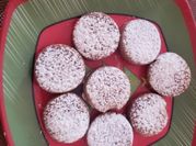 Una foto de polvorones con glase