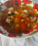 Томатный суп с курицей, фасолью и овощами