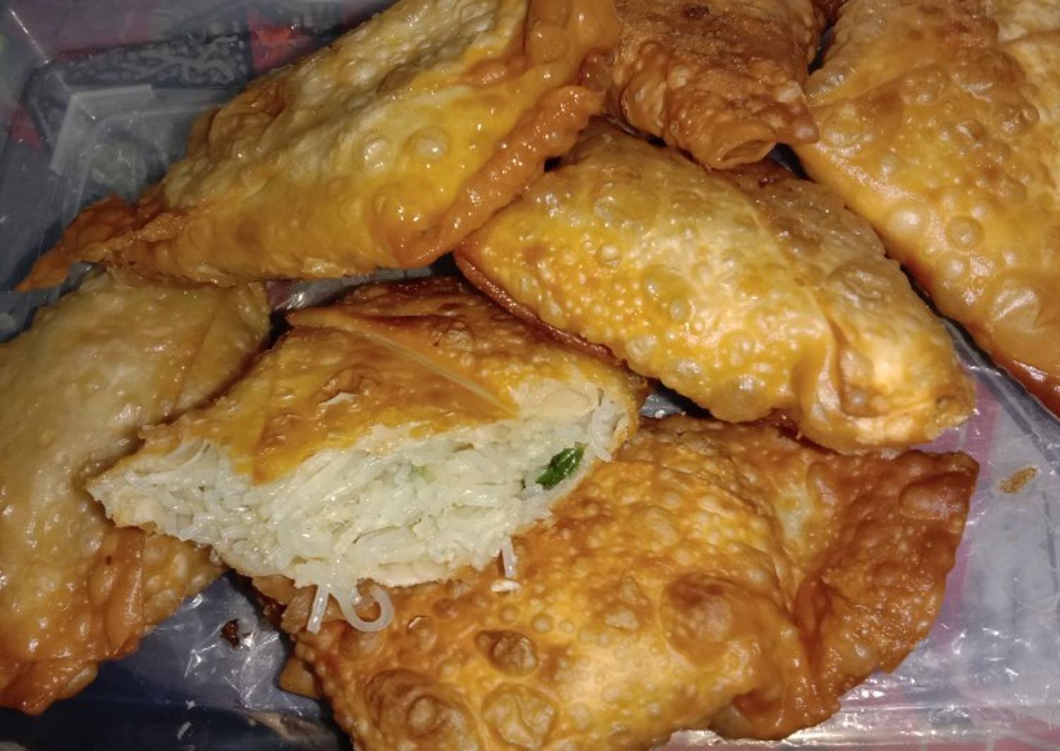 Resep Martabak bihun kulit pangsit oleh Dwie Andriani Resep Martabak bihun kulit pangsit oleh Dwie Andriani