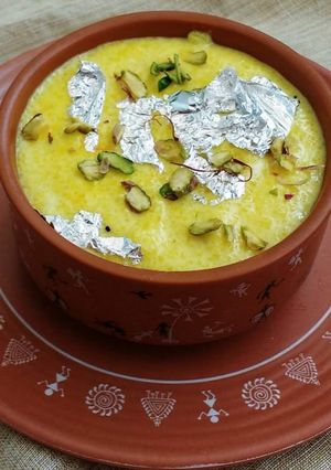 শাহী ফিরনি (shahi firni recipe in Bengali) রেসিপির প্রধান ছবি