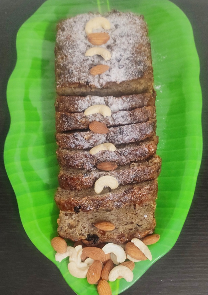 பனானா மிக்ஸட் நட்ஸ் கேக் (Banana mixed nuts cake recipe in tamil) செய்முறை முக்கிய புகைப்படம்