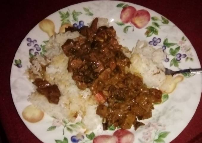 Beef tips with mushrooms over rice