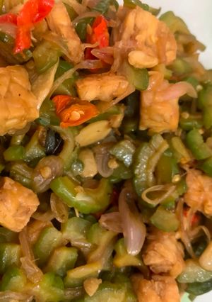 Foto resep Tumis Pare Anti Pait Ala Anak Kos