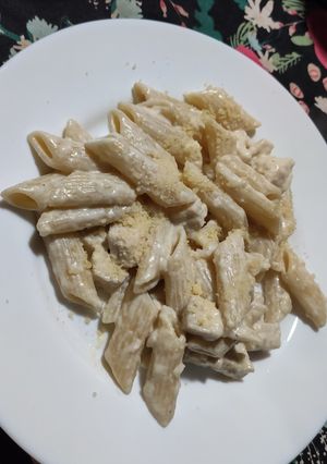 Una foto de Fideos con crema ✨