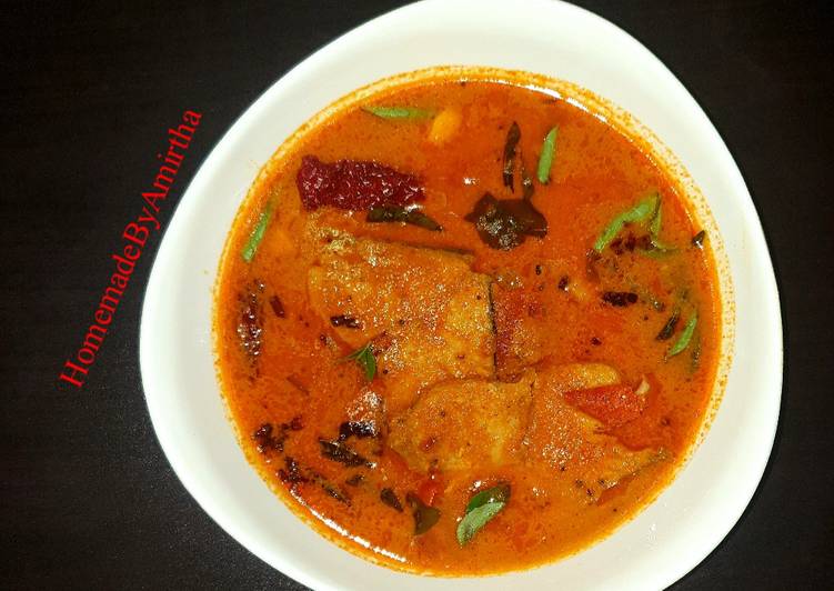 THOOTHUKUDI STYLE FISH CURRY / MEEN KOLAMBU