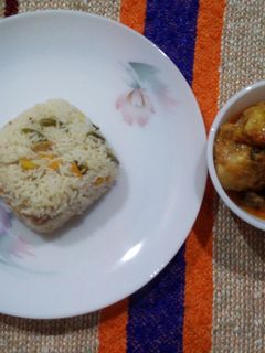 ফ্রায়েড রাইস (Fried rice recipe in bengali) রেসিপির প্রধান ছবি