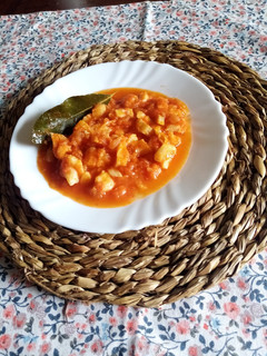 Una foto de Migas de bacalao con tomate
